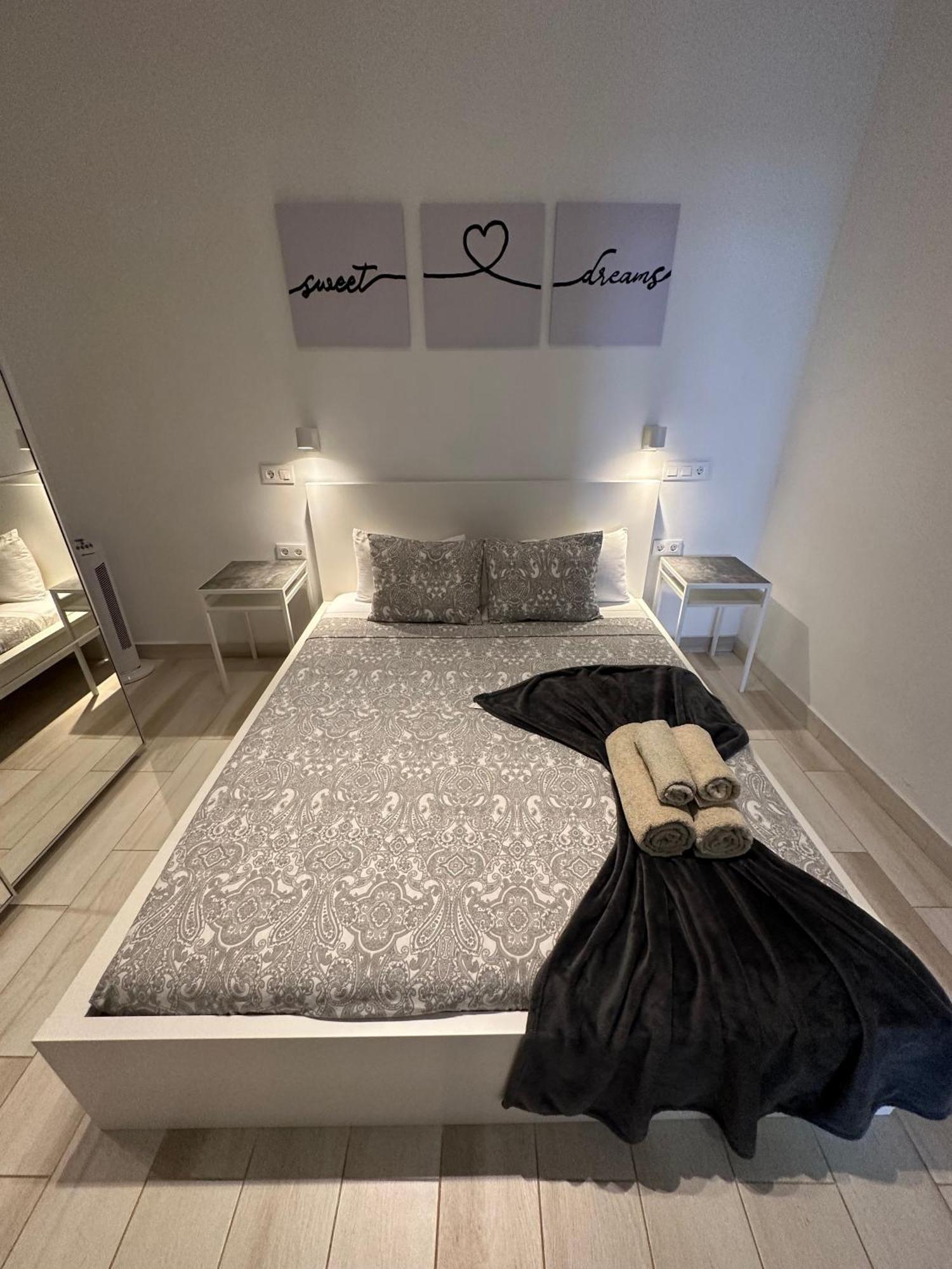 Appartement Luna En Centro, 1 Min De La Playa, Cocina Completa Y Wifi